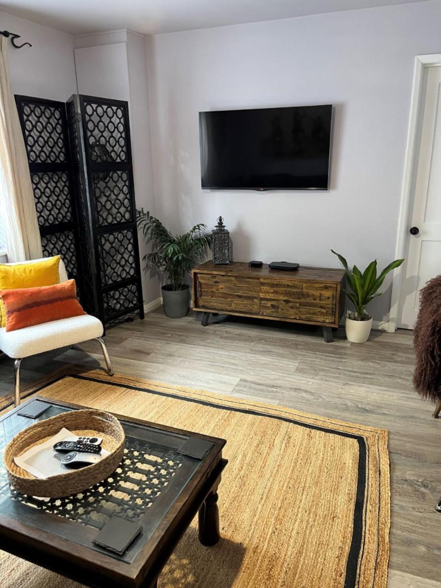 WINTER HAVEN COTTAGE with private terrace - Housity