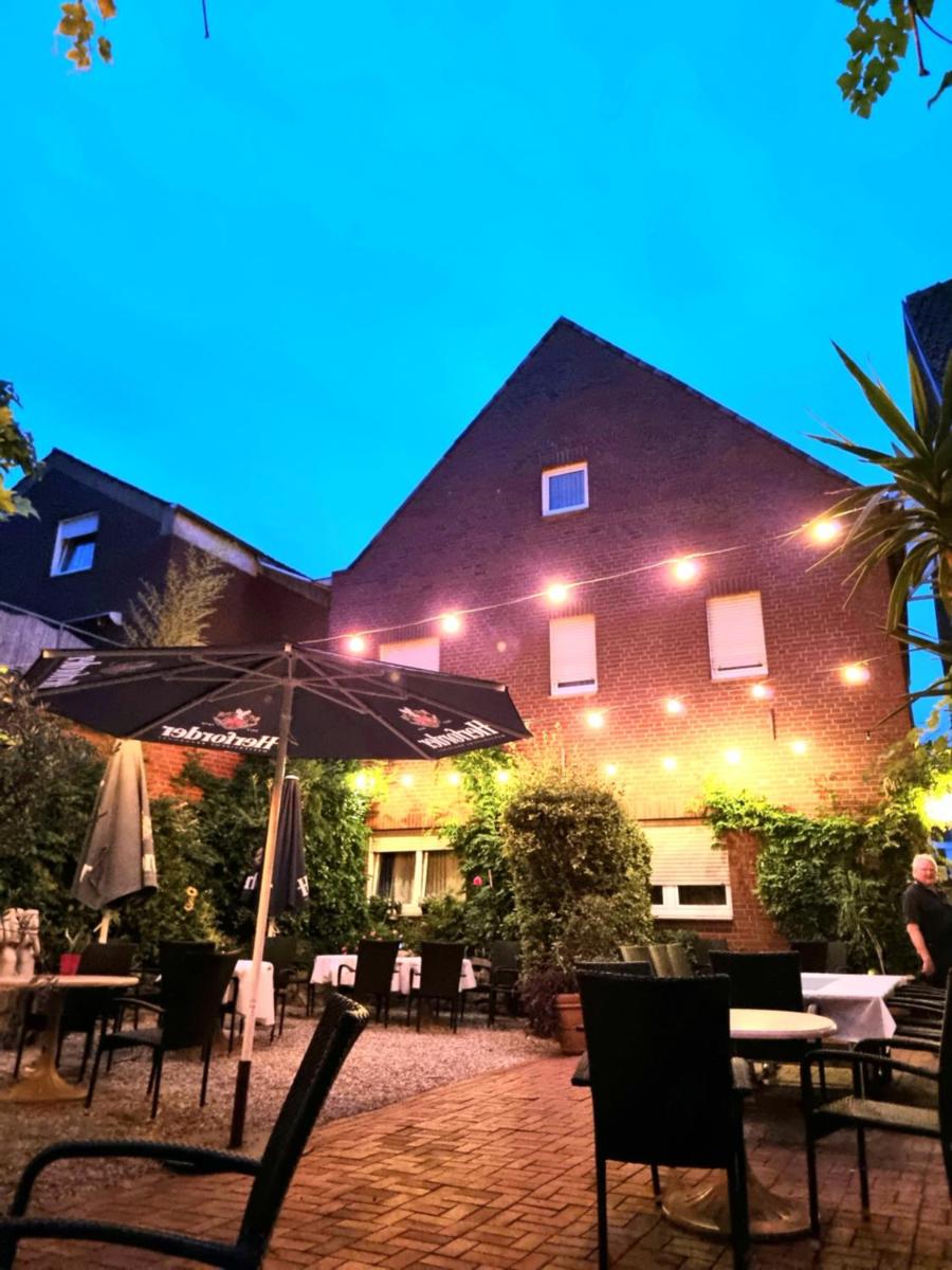 Hotel Altes Gasthaus Düsterbeck - Housity