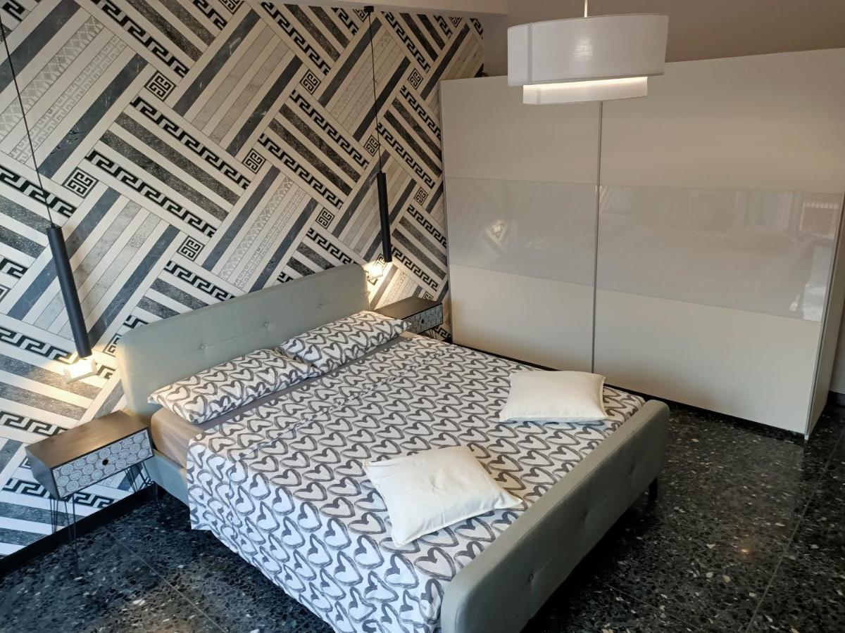 Casa di Noemi - Seafront with parking - Housity