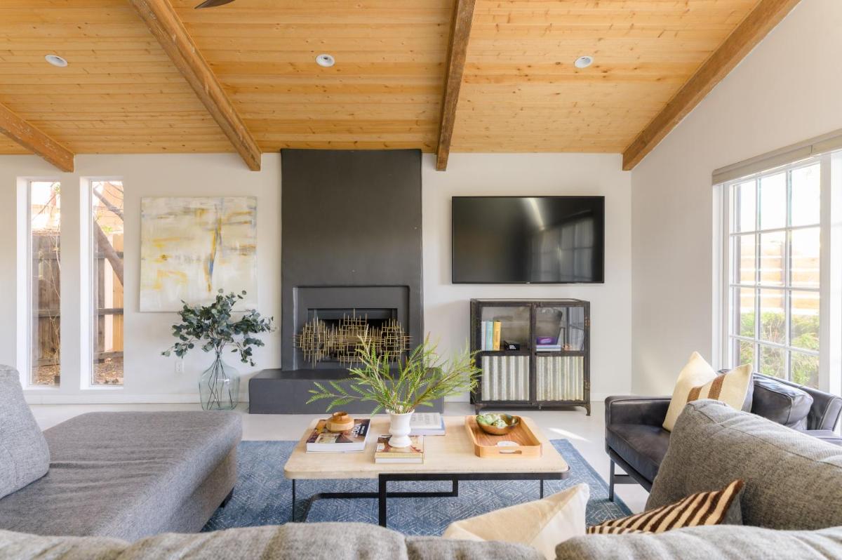 Onyx By AvantStay Stylish Scottsdale Home w Pool Modern Design - Housity
