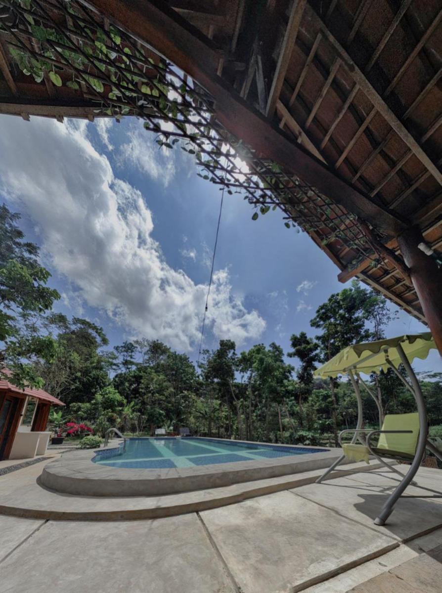 VILLA OPA DOEL YOGYAKARTA - Hizvo