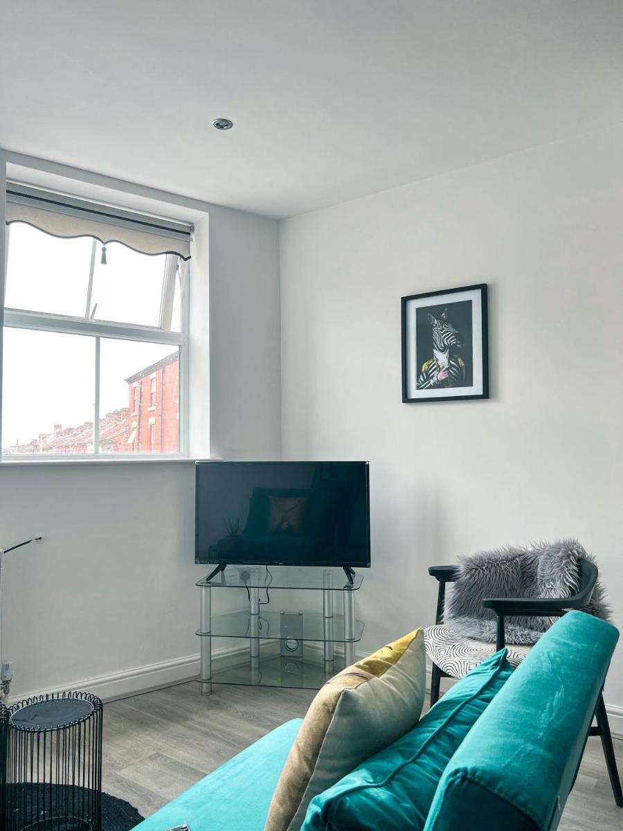 The County Staycation - Housity