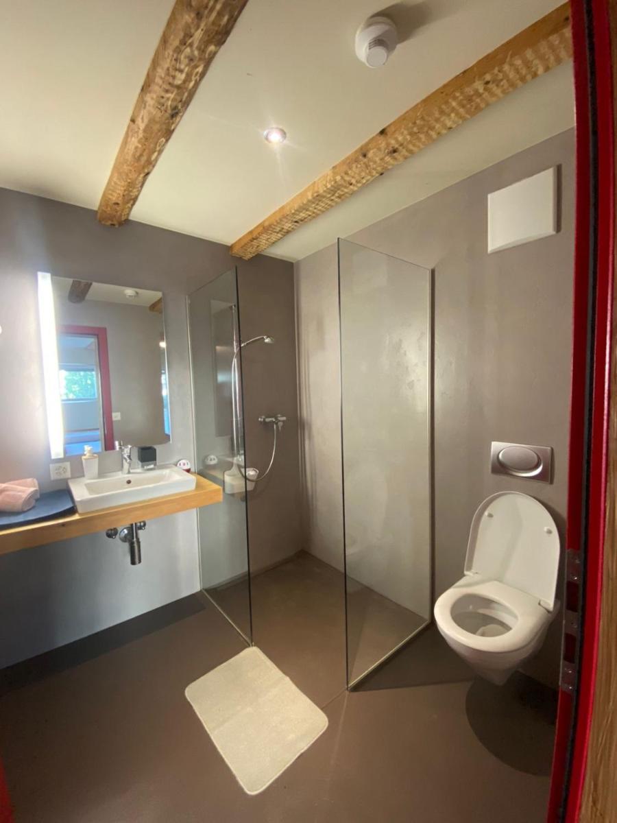 Zyba-Hotelzimmer-Vermietung Aesch Kanton Luzern - Housity