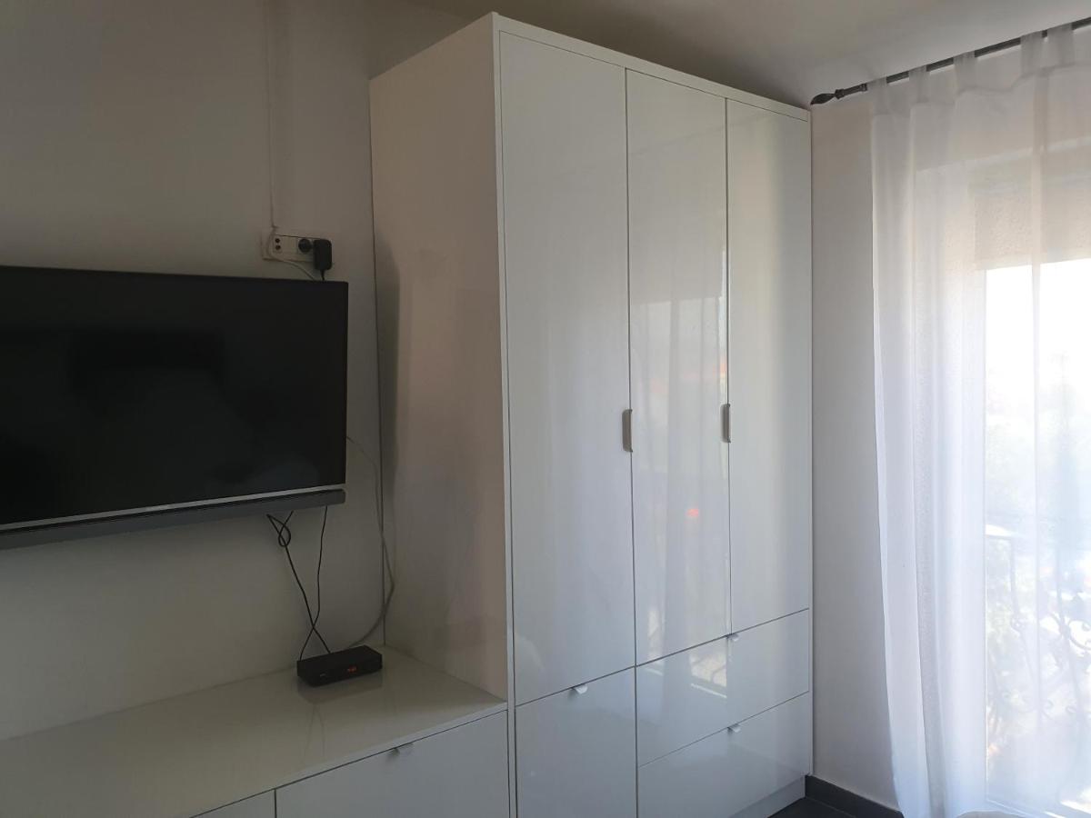 Studio apartment Laura || - Housity