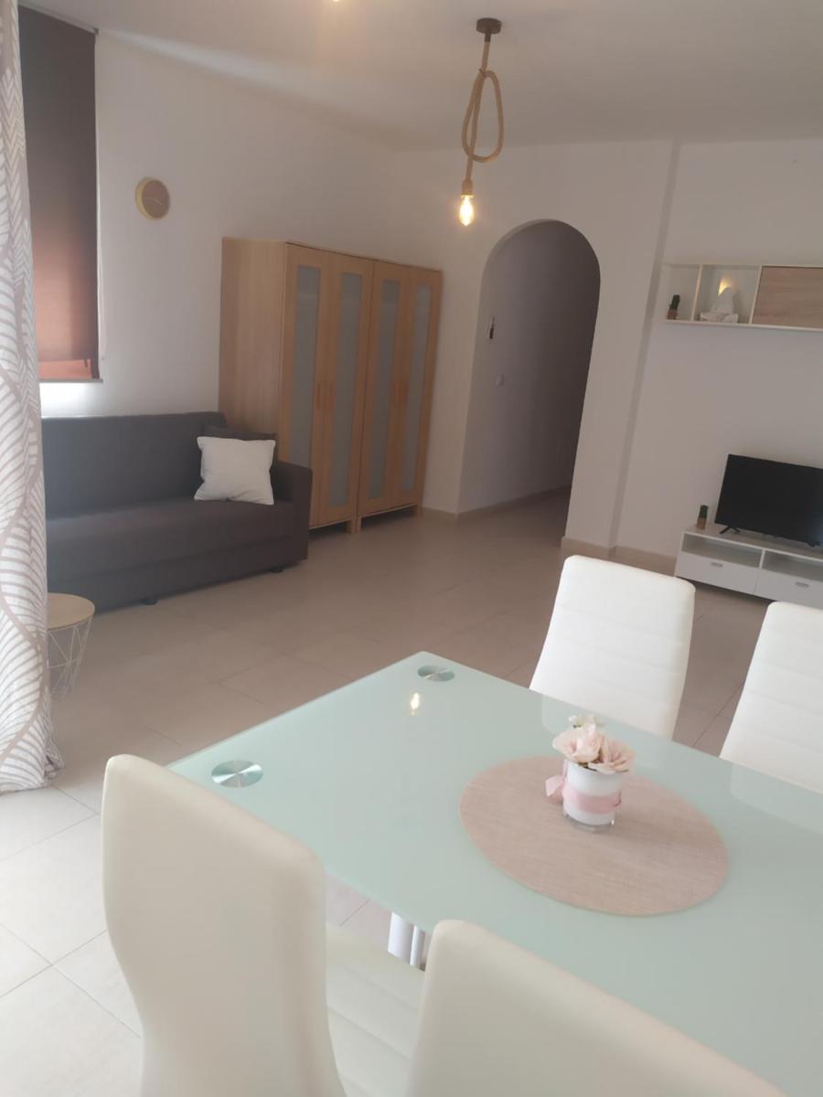 cerca plaza de Toros, 2 habitaciones - Housity