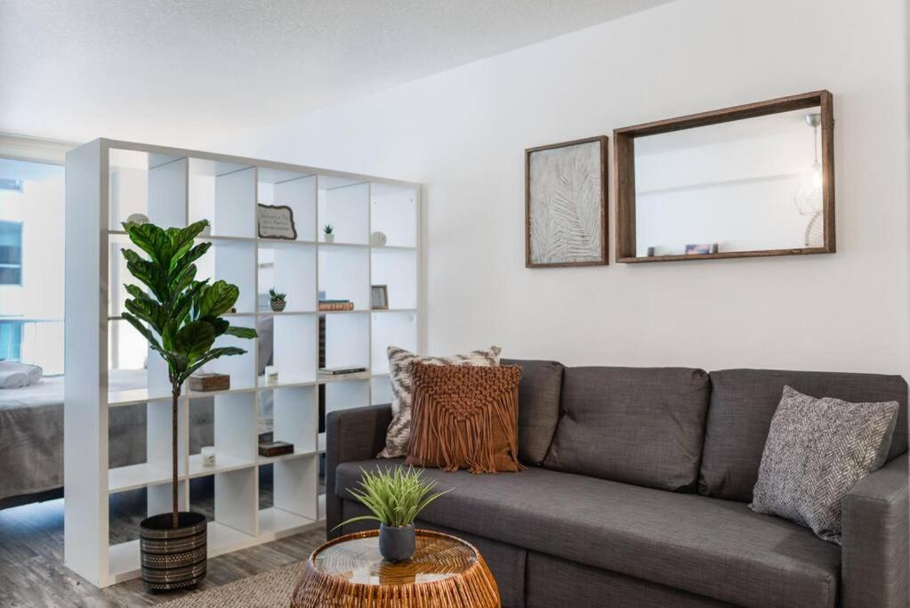 Suitetrails - Amazing Studio Apt @BRICKELL With pool & Parking