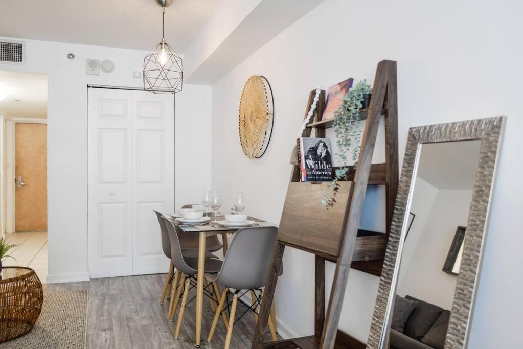 Amazing Studio Apt @BRICKELL With pool & Parking - Housity