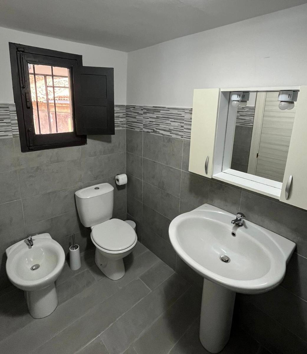 Delia Apartment - Housity