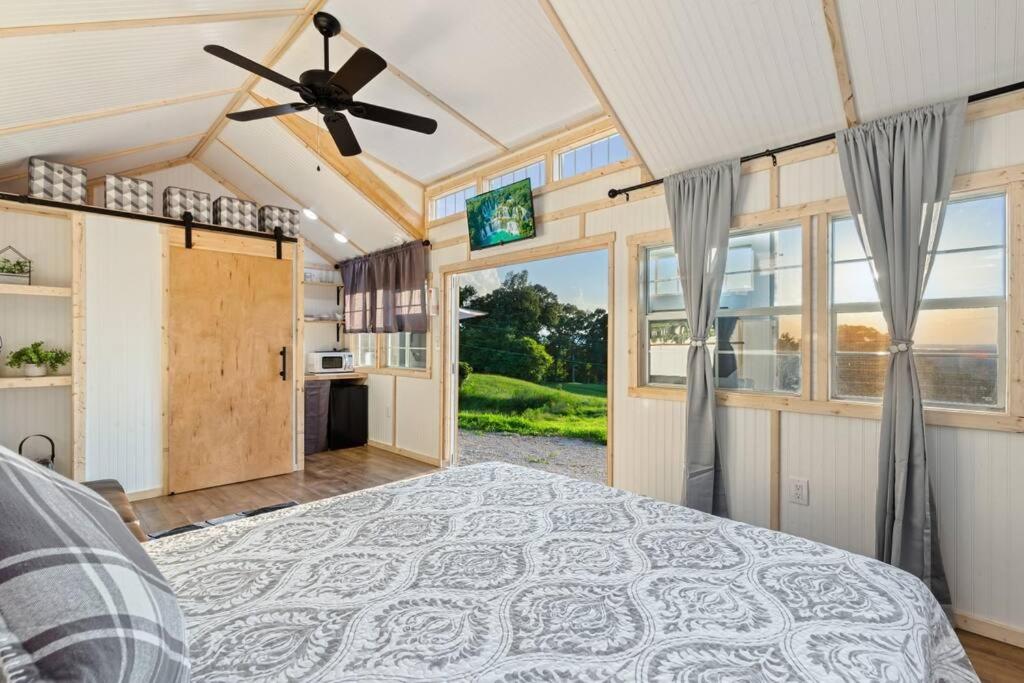 Chasing Views Tiny House - Housity