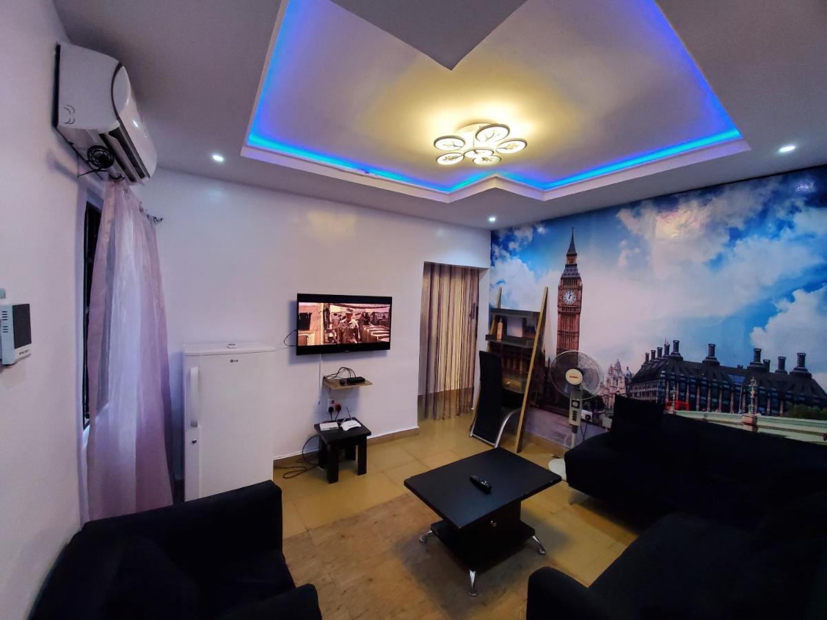 Dinero Beryl Apartment - Housity