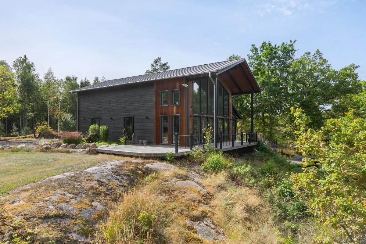 Modern holiday home in Kisa - Housity