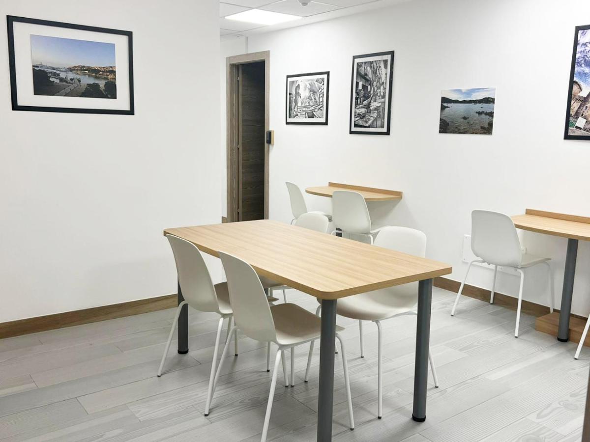 Sissi Comfort Rooms Foresteria Lombarda - Housity