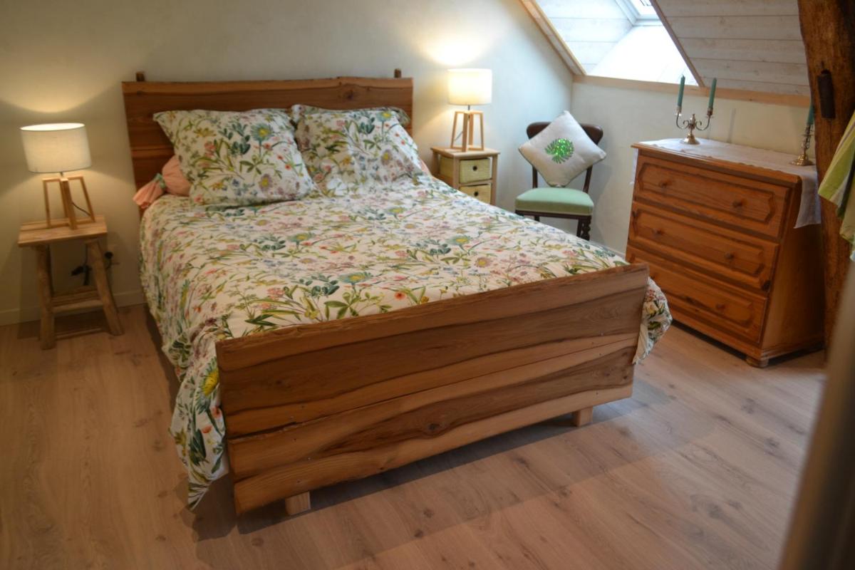ESCALE A VILLEPERDUE chambre NERINGA - Housity