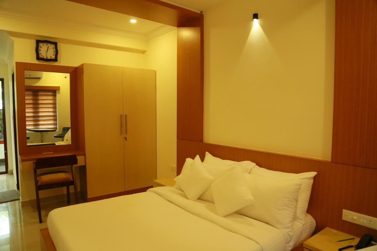 Sea Breeze Rest Inn - Housity
