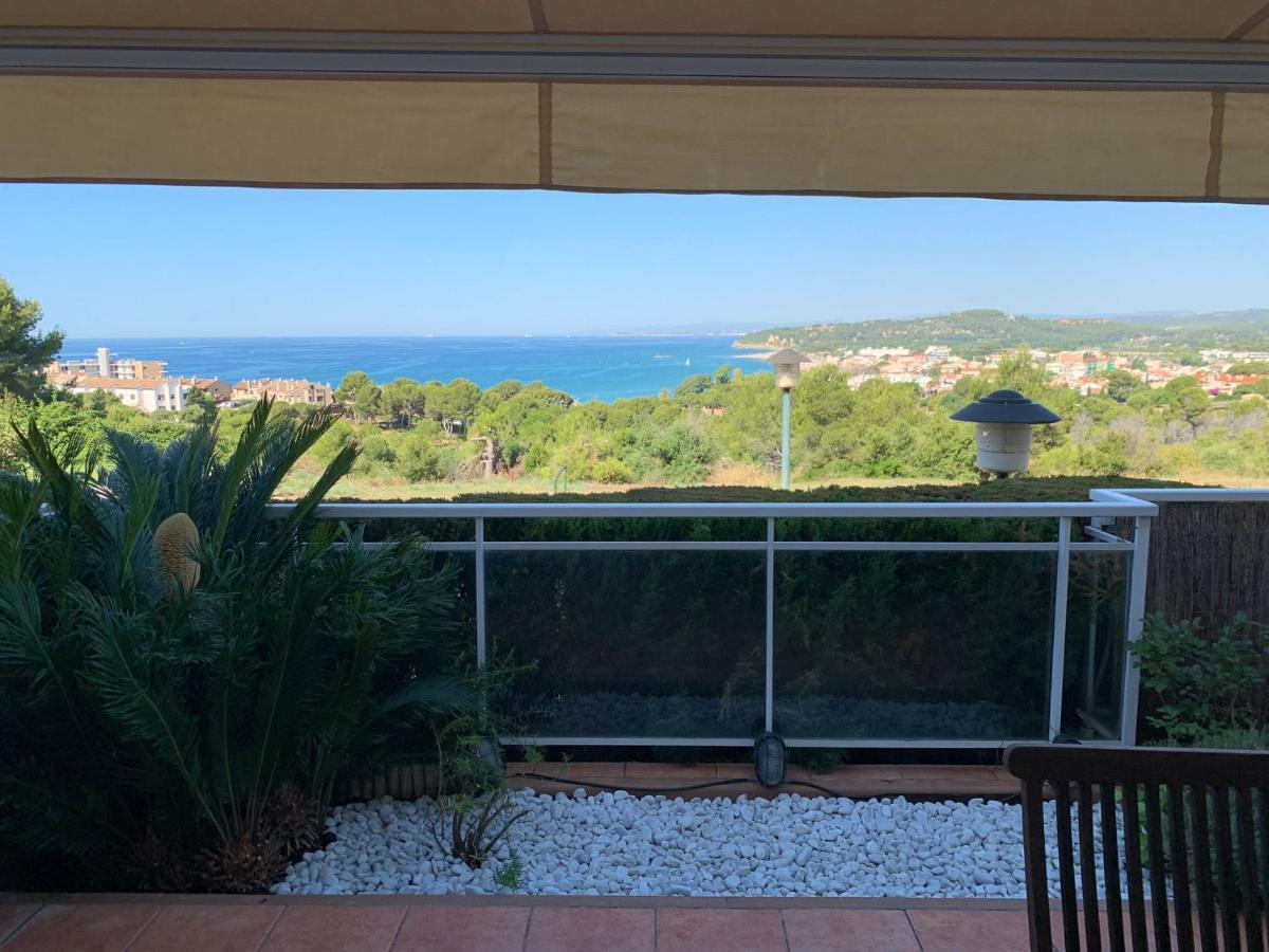 Villa Alex Altafulla Hermosa casa con espectaculares vistas al mar y a tocar de una idílica calita - Housity