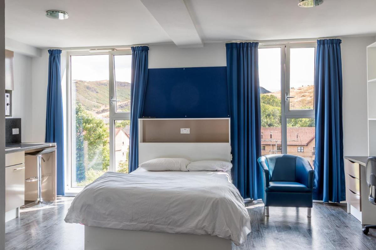 Destiny Student - Holyrood (Brae House) - Housity