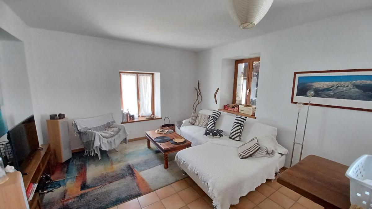 A la Maison de La Tour - Housity