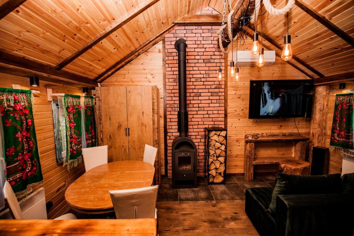 Domek drewniany z basenem, sauną , jacuzzi i kominkiem - Housity