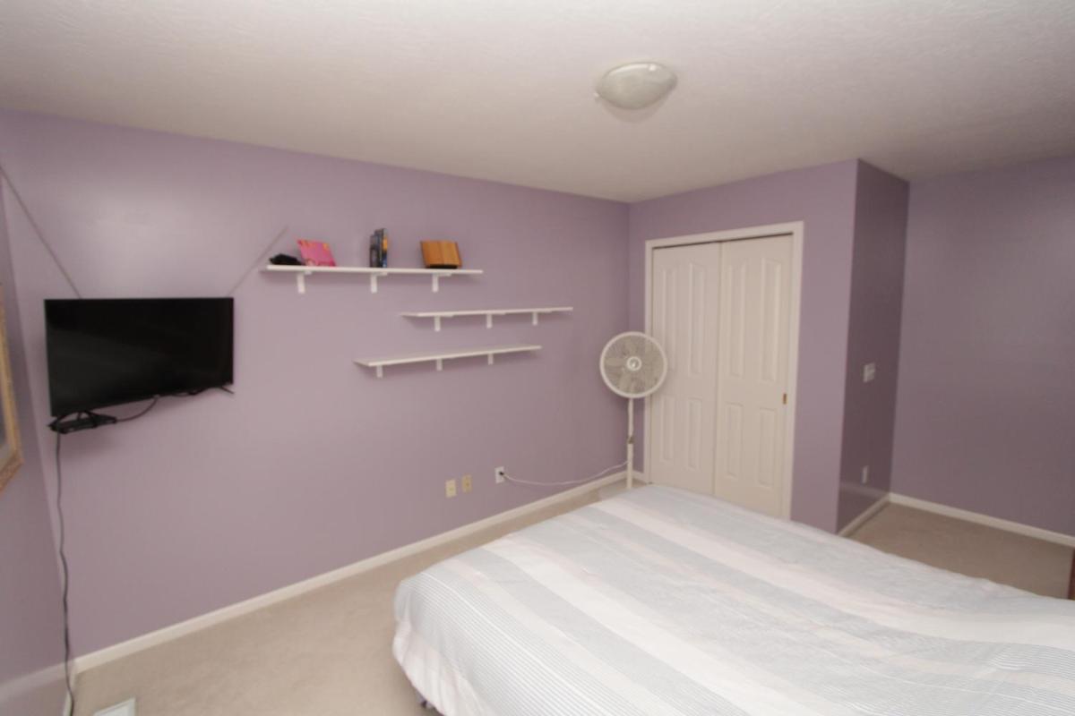 Two Private Rooms and Bathroom in a Shared Luxury House - Housity