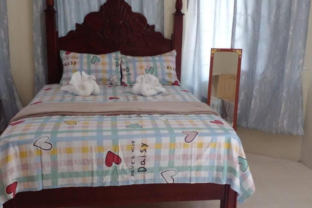 Sligovilla Guest House, Sligoville, St Catherine - Housity