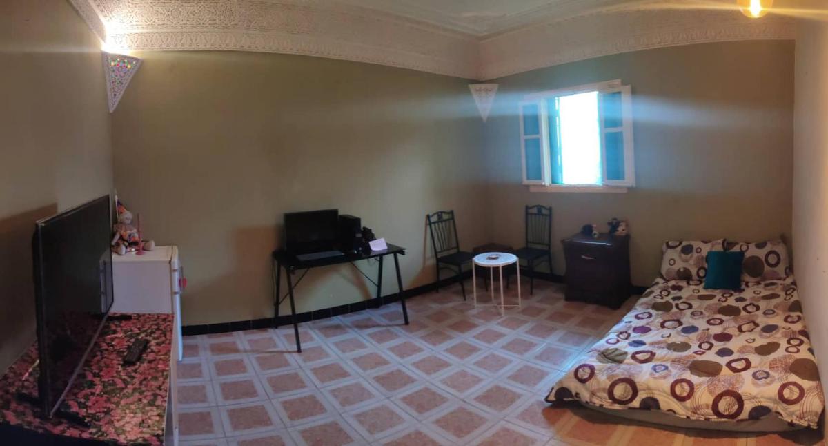 غرفة مريحة على بعد 150 متر الكورنيش - Housity