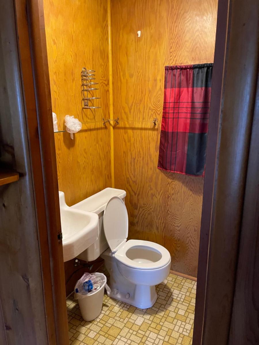 FireHouse Inn - Housity