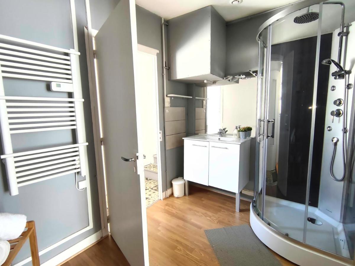 Number 22 - Le Dorat - Apartment 4 with garden & free parking - Hizvo