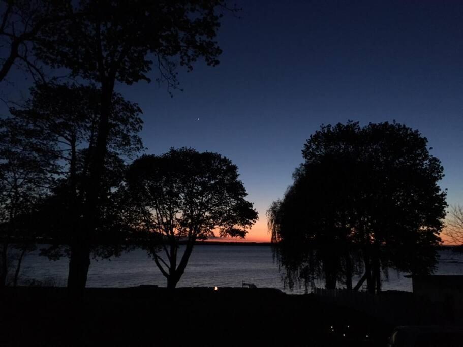 Lake Home on Cayuga - Housity