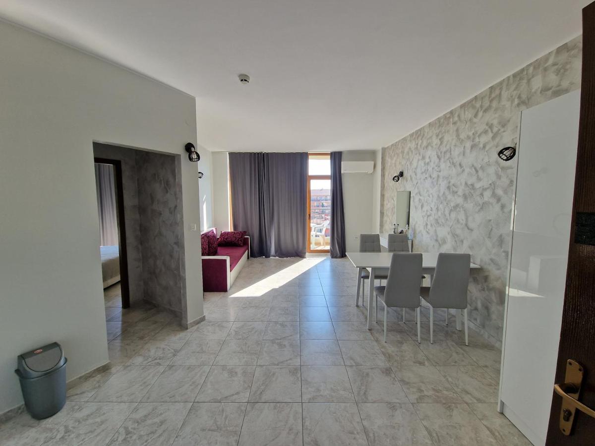 Lux apartment in 4 star Hotel - Housity