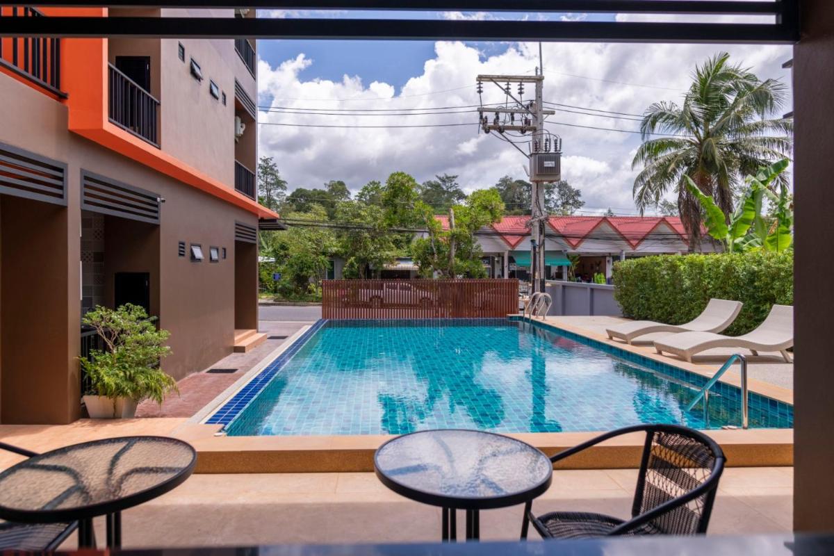 Thip Thip Hotel - Housity