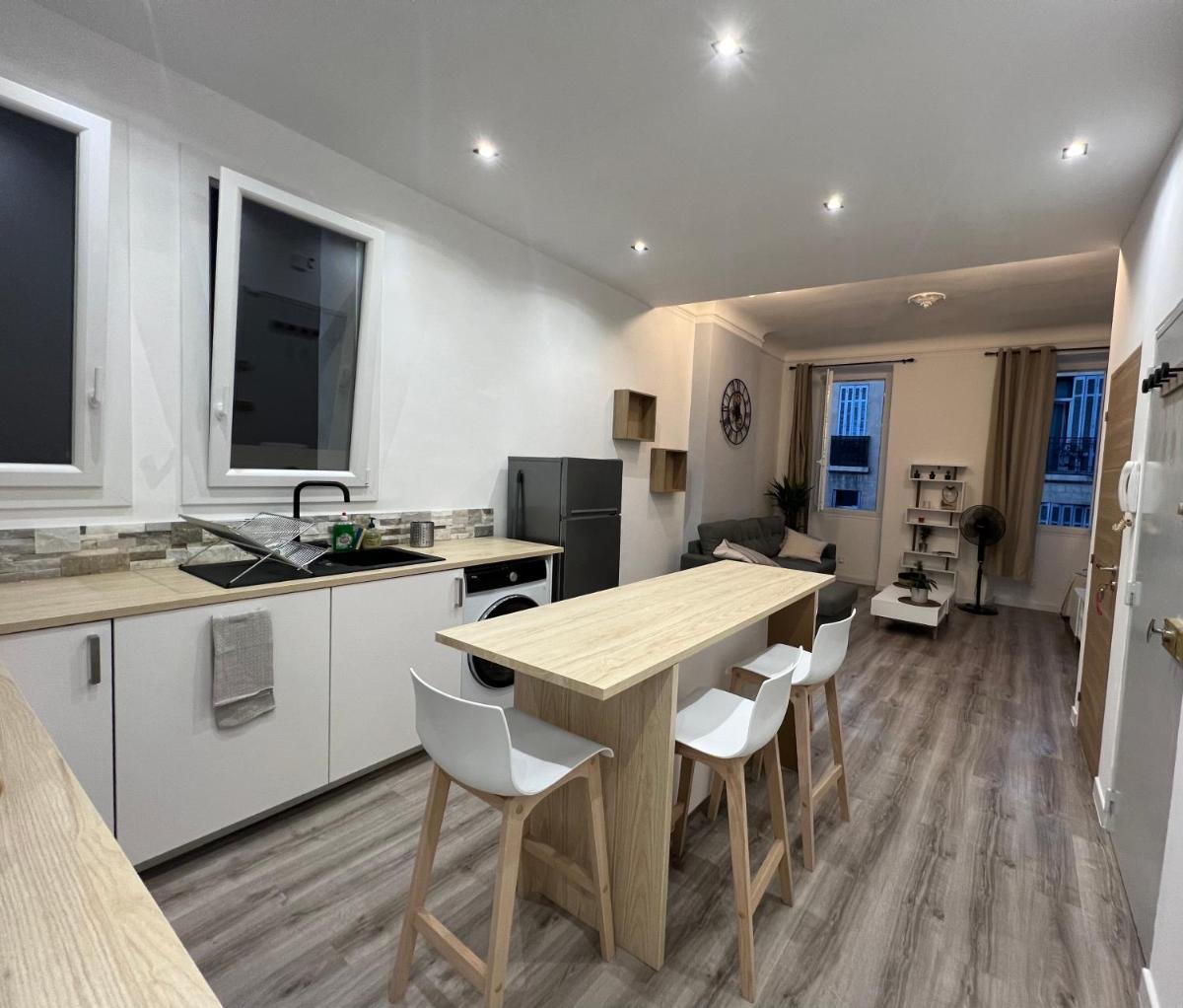 T2 Cosy aux pieds de Notre Dame de la Garde - Housity