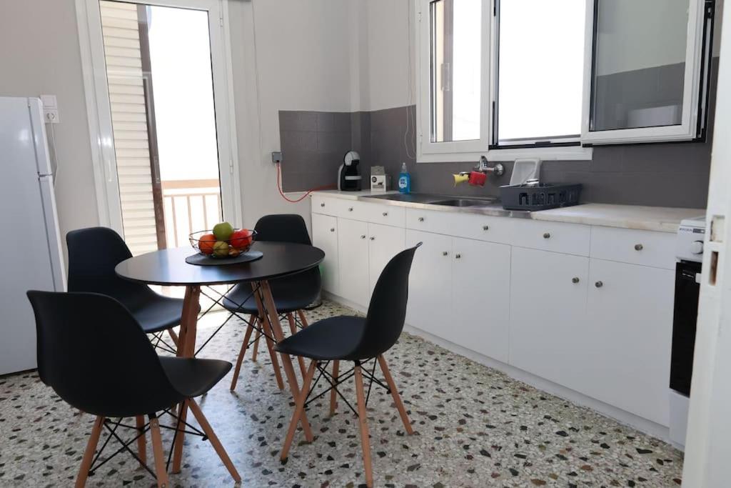 Suitetrails - Beautiful apartment in Plomari