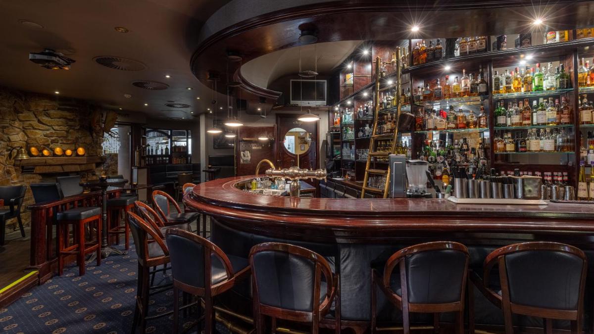 Lounge oder Bar in der Unterkunft Waldhaus Reinbek