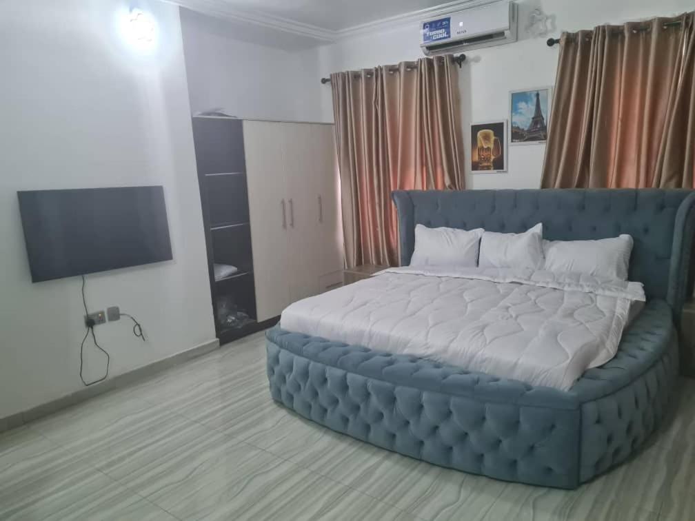 Plistbooking 4 Bedroom Citi View Isheri Apartment - Housity