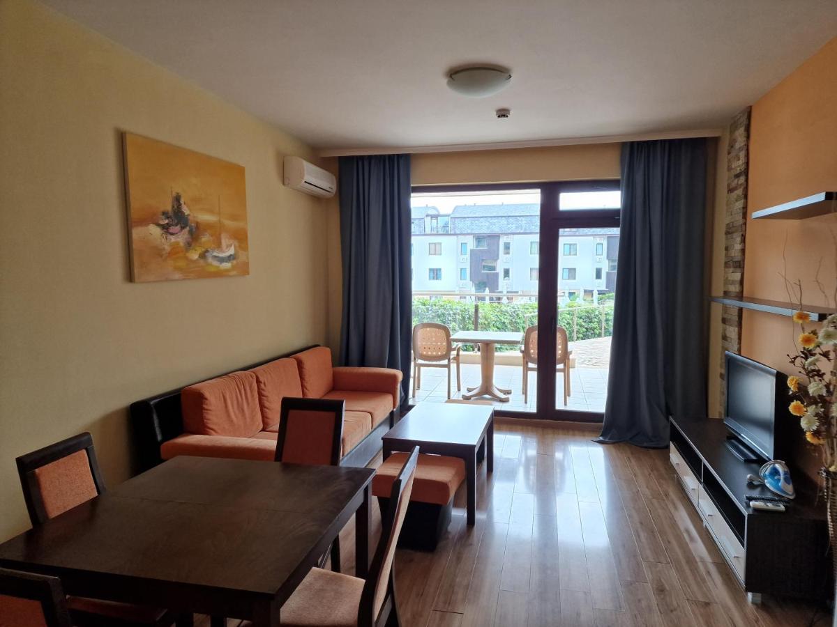 MareliS Skies Apartments - Housity