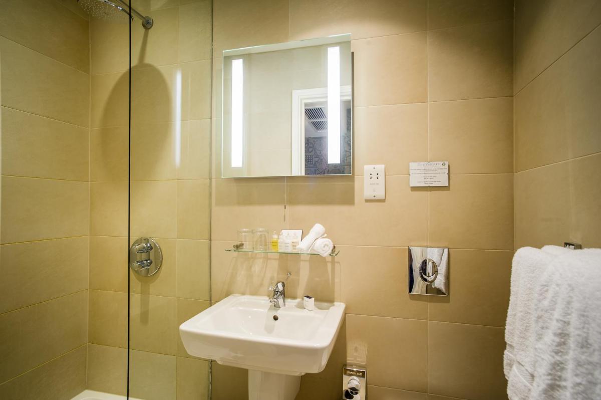 The Varsity Hotel & Spa - Housity