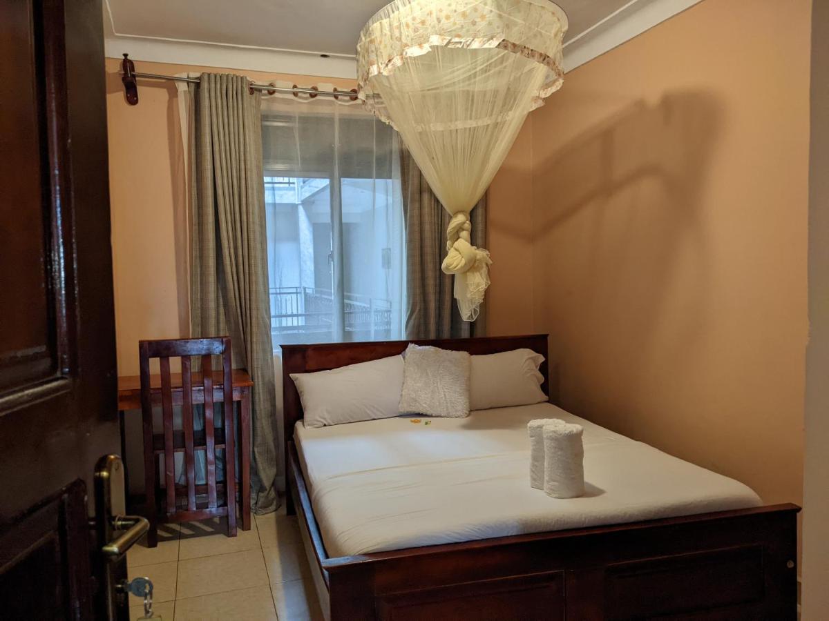 Suitetrails - Kasenene Legacy Hotel