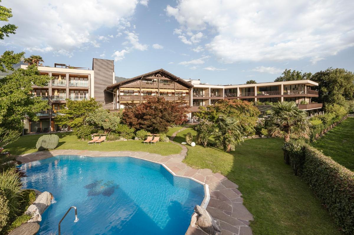 Hotel Wiesenhof - Housity