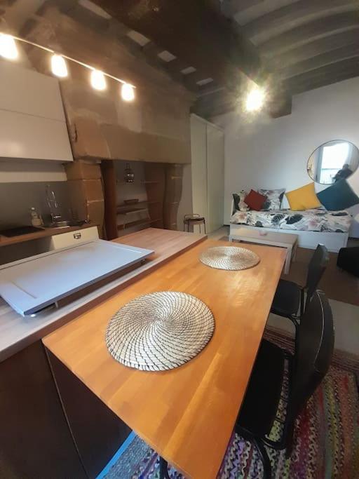Le Coin Feydeau - Coeur de ville - 2 places - Cosy - Housity