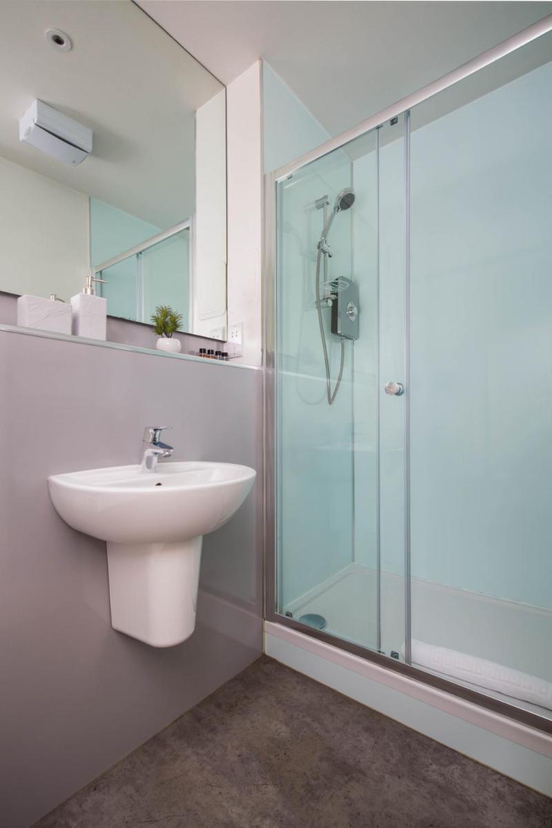 Modern Studio Apartment in prime central location - Housity
