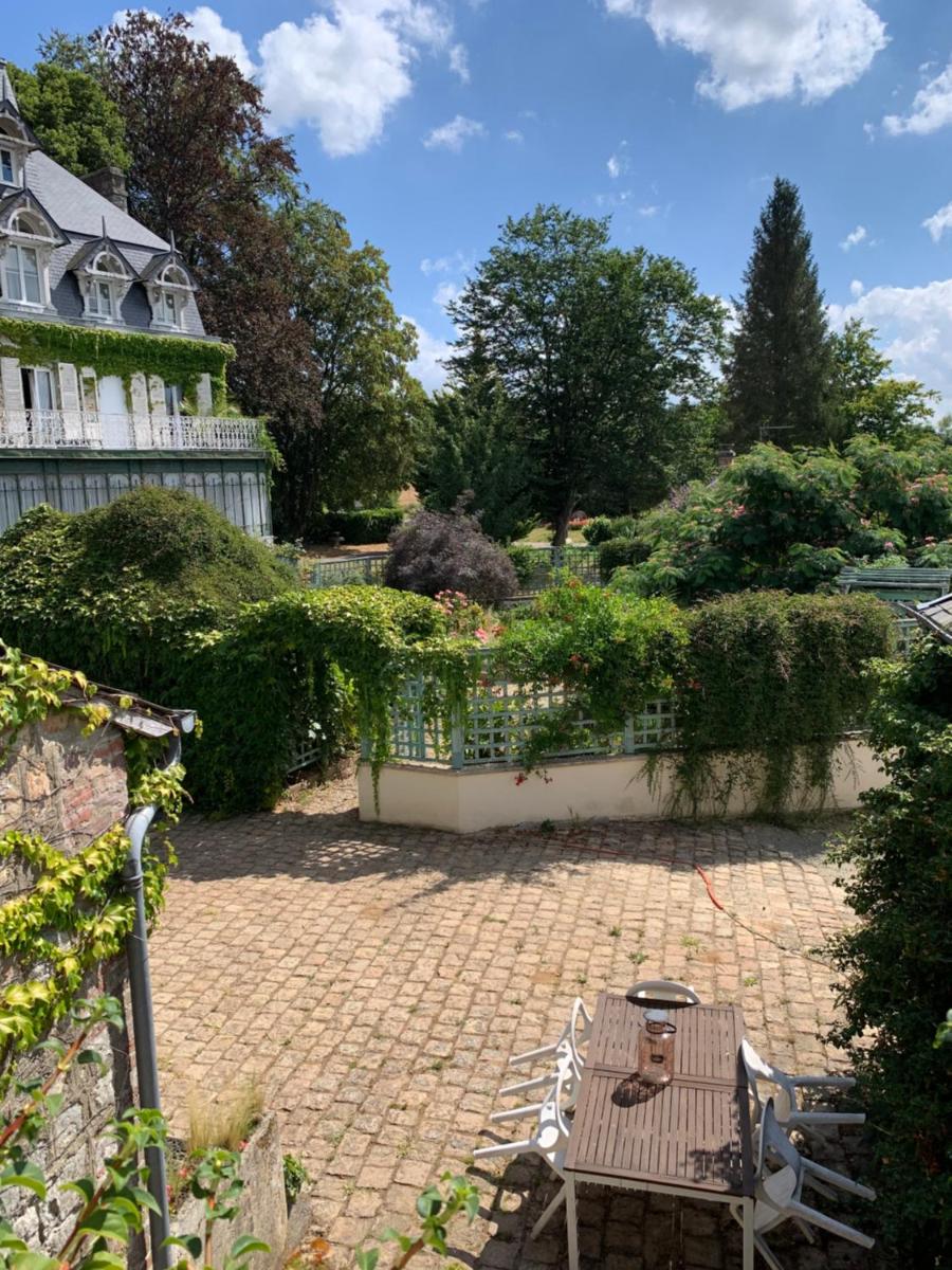 Le Glycine a Manoir Sainte Cecile - Housity