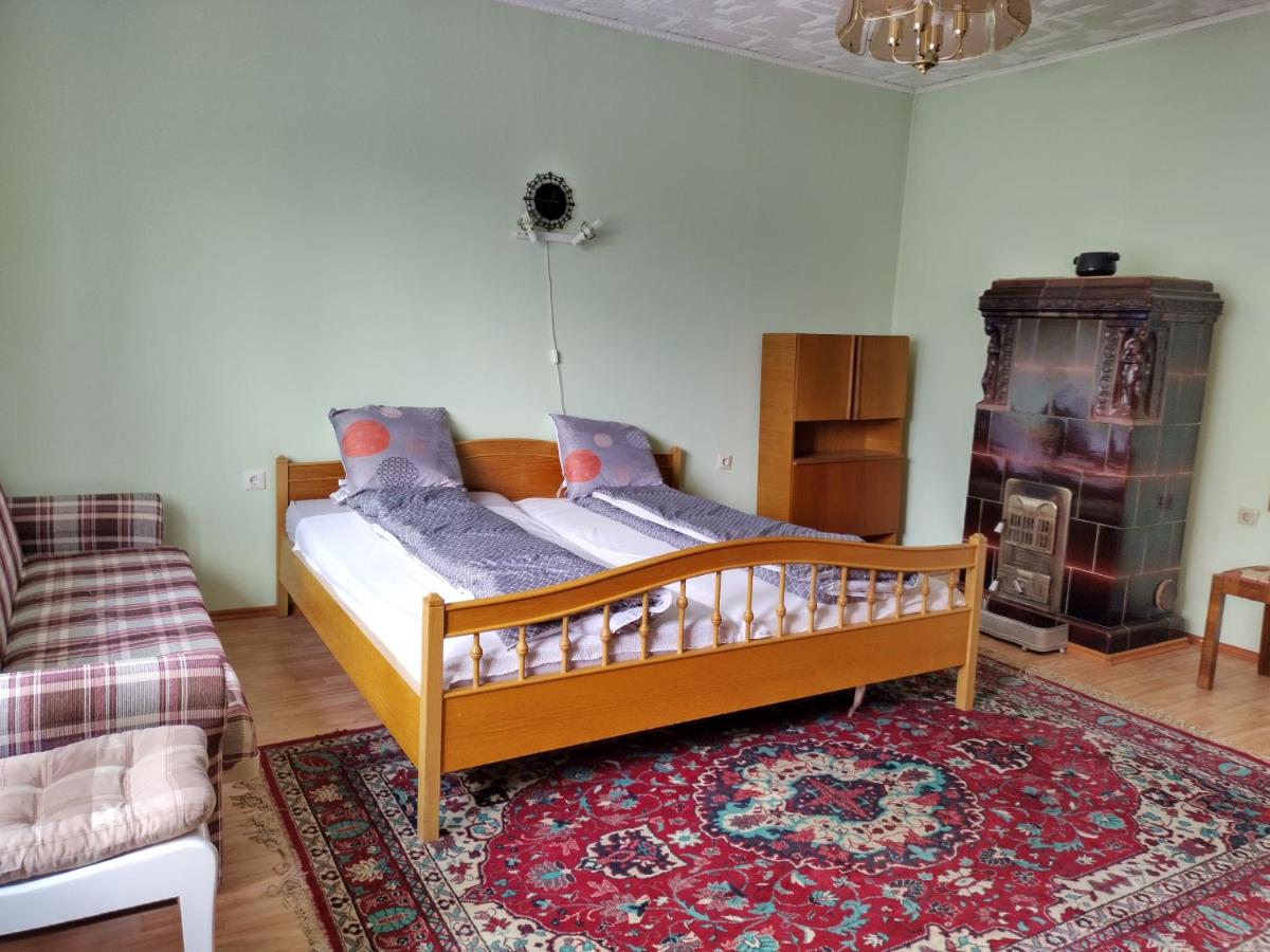 Zadora Haus - Housity