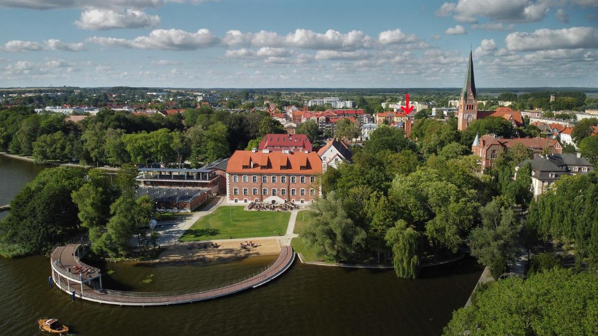 Loft Barnim w wieży strażackiej, 2-poziomowy, 100m2, taras na dachu - Housity