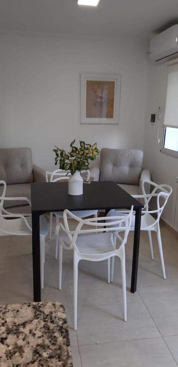 DEPARTAMENTO AMOBLADO NEUQUEN 2 - Housity