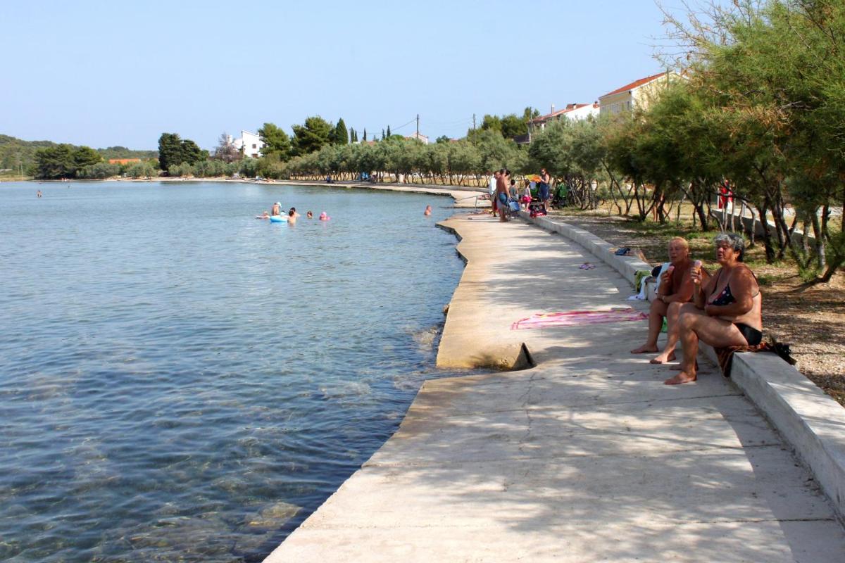 Apartments by the sea Mrljane, Pasman - 12955 - Housity
