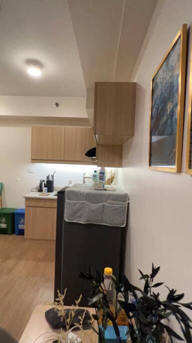1-BR Condo Unit at The Celandine with Refreshing Balcony-view of the Pool - Housity