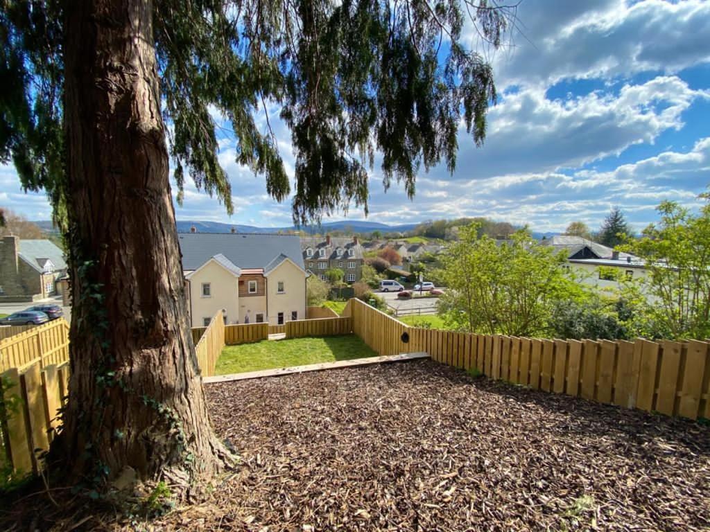3 bedroom (all en-suite) house near Hay-on-Wye - Housity