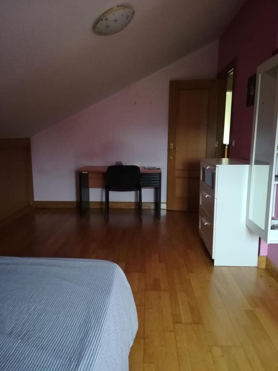 Habitación grande - Housity