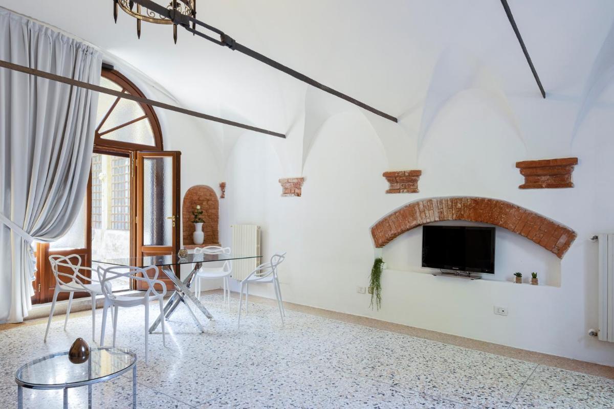 Due Archi-Nel cuore del centro - Housity