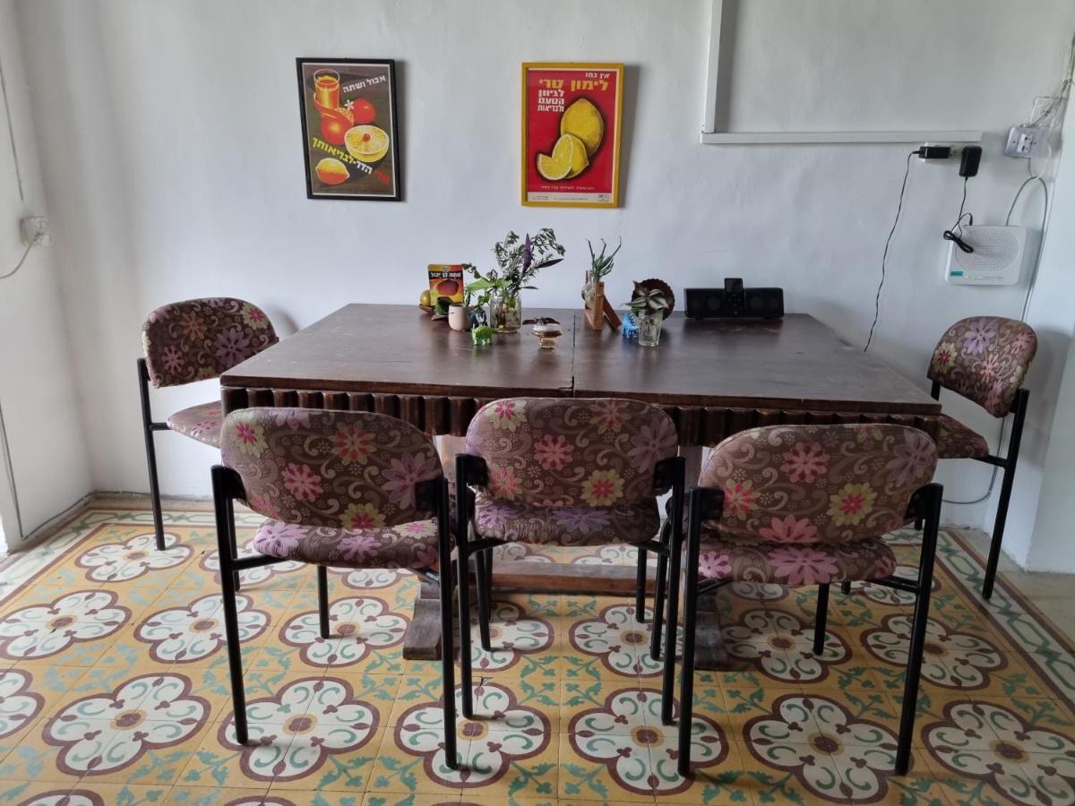 Shapeless House - Housity